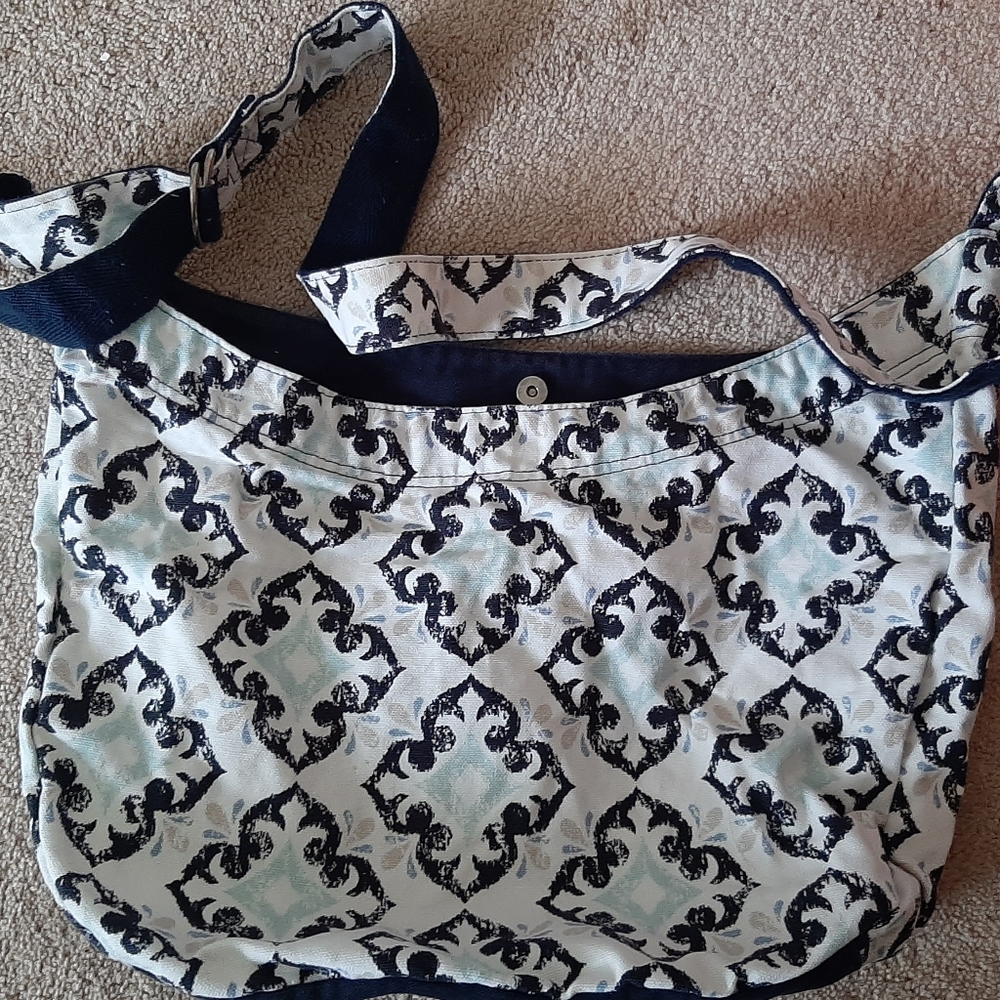 Thirty One Retro Metro Crossbody purse